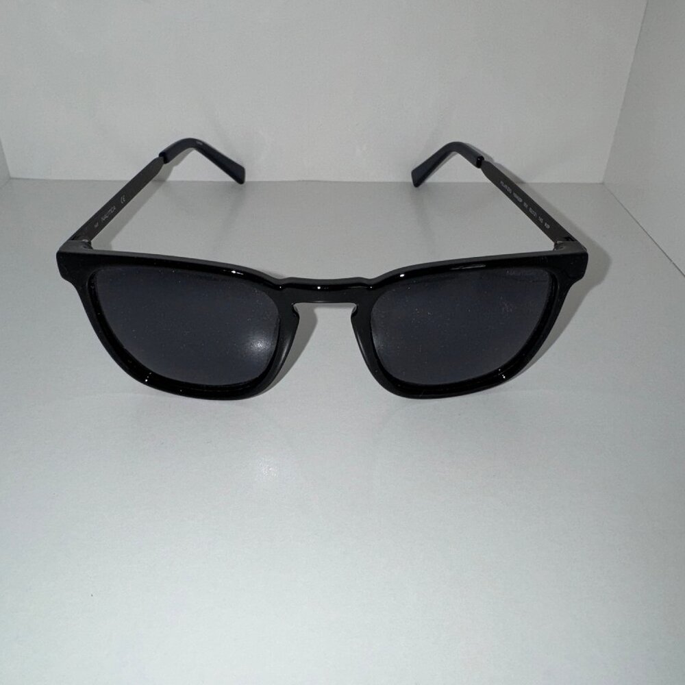 Nautica Men’s Polarized Sunglasses N36342SP-001 in Black